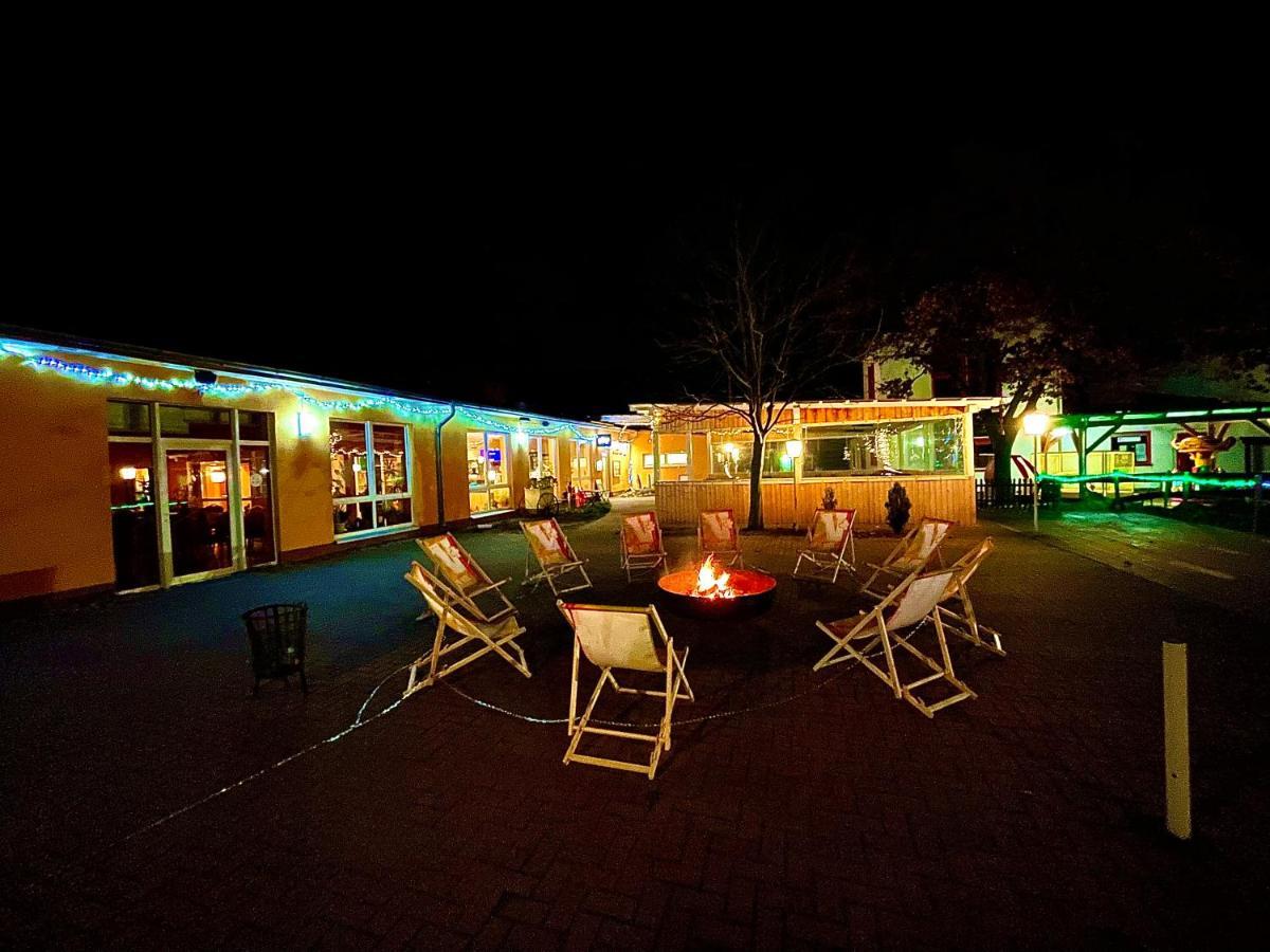 Ferien-& Erlebnispark Ploetzky Schonebeck  Exterior photo